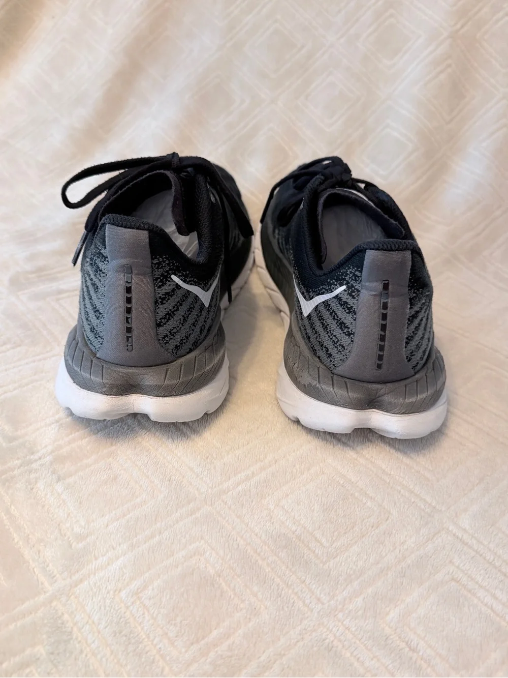 Hoka women’s Mach 5 Running Shoes Black & Gray Athletic Sneakers